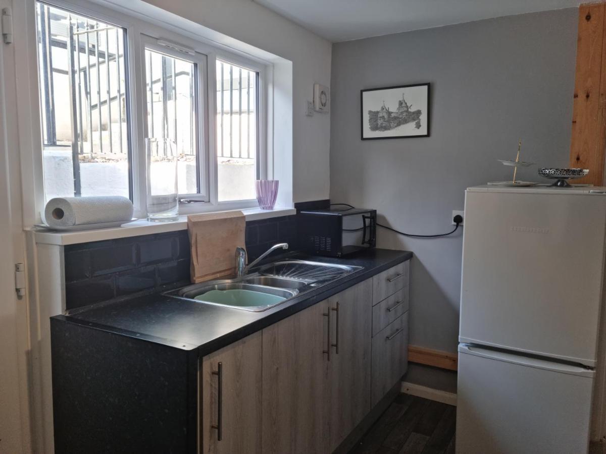 Dare Valley Cottage Ex Miners Cottage Near Zip World Pen Y Fan Waterfalls 에버데어 외부 사진